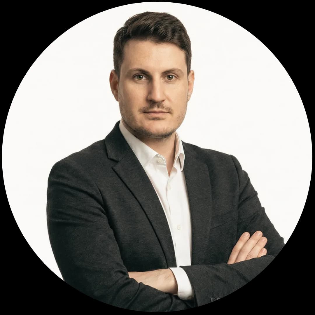 José Luis — Administración